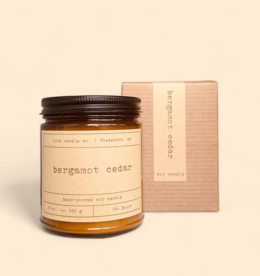 Bergamot Cedar Soy Candle: Bergamot, Woods, Bourbon Scent